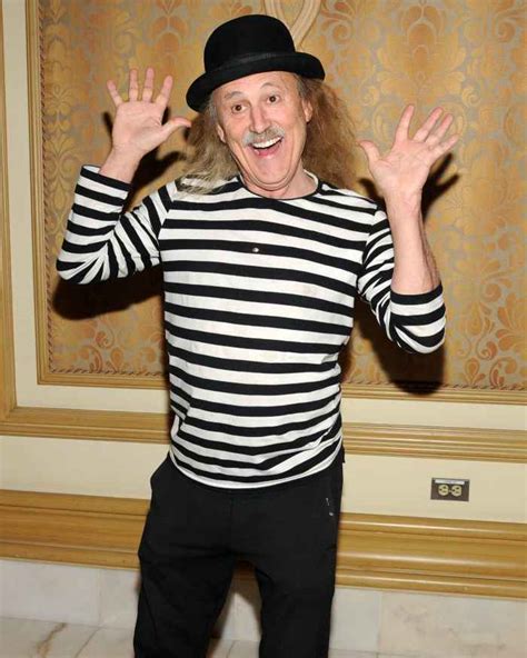 Gallagher, watermelon smashing comedian, dead at 76 .